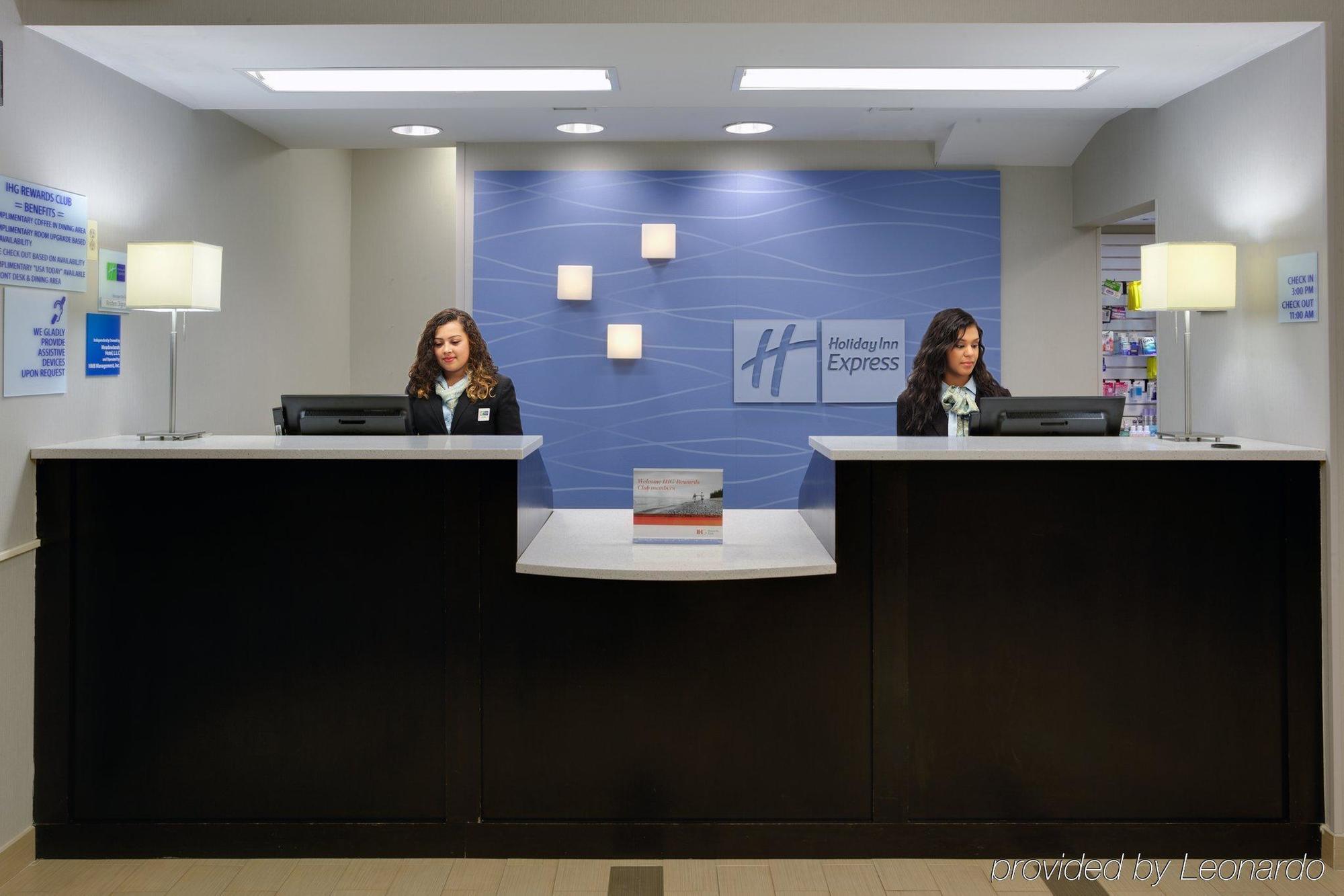 Holiday Inn Express Hotel & Suites Meadowlands Area By Ihg Carlstadt Exteriér fotografie