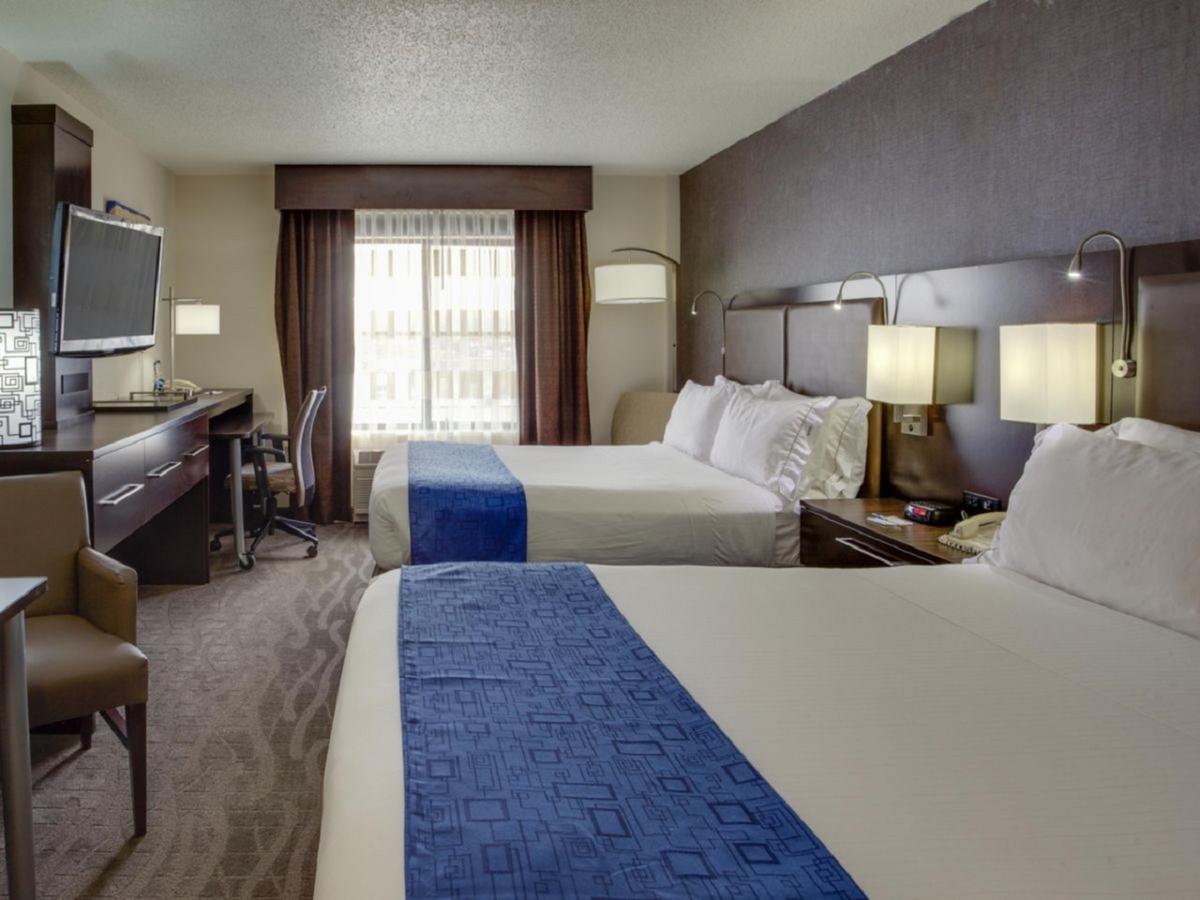 Holiday Inn Express Hotel & Suites Meadowlands Area By Ihg Carlstadt Exteriér fotografie